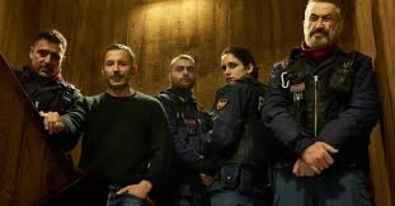 مسلسل Public Disorder مترجم - الموسم 1